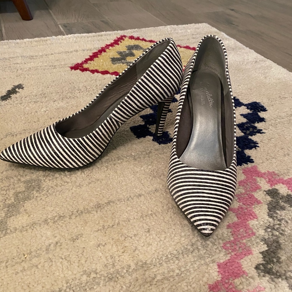 Striped pointed toe heels